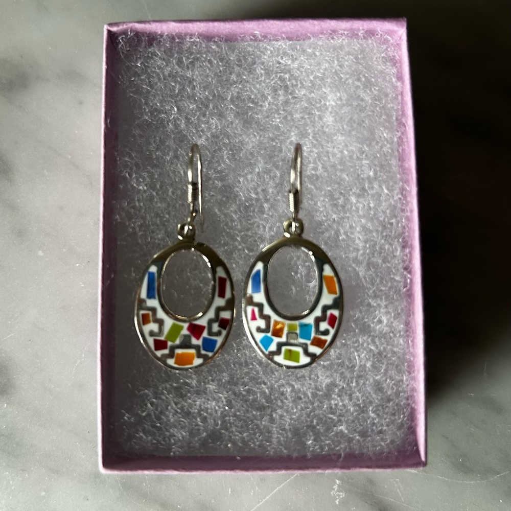 Earrings - Picture 2 of 7